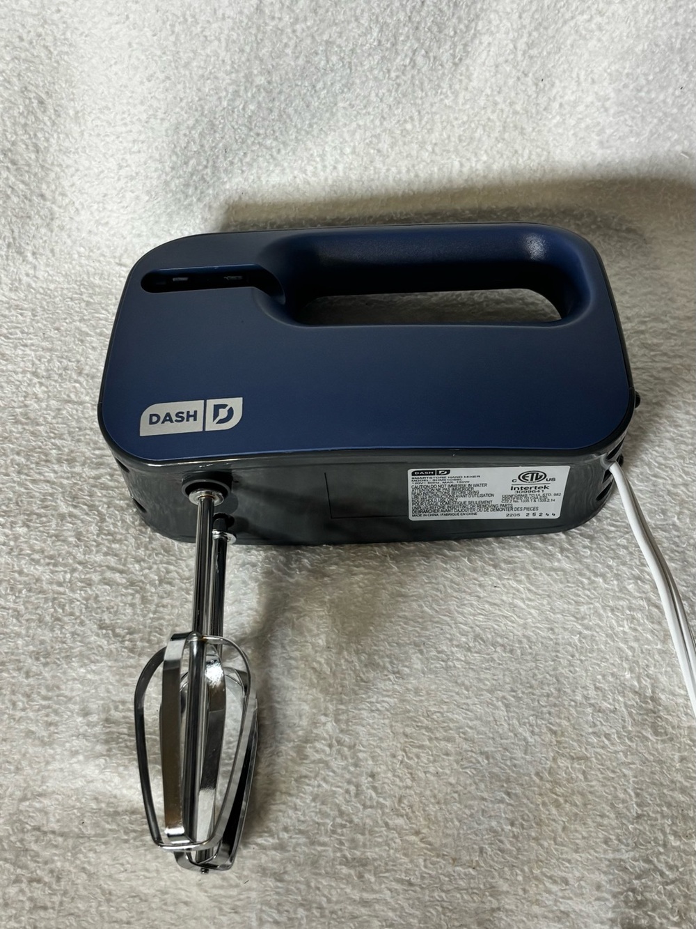 Ash Hand Mixer in Navy Blue and Black